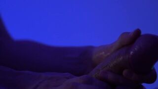 Magic handjob from Milky Alice - porn video