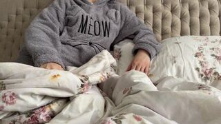 Naughty Stepsister Gets Naked And Starts Riding Cock - porn video